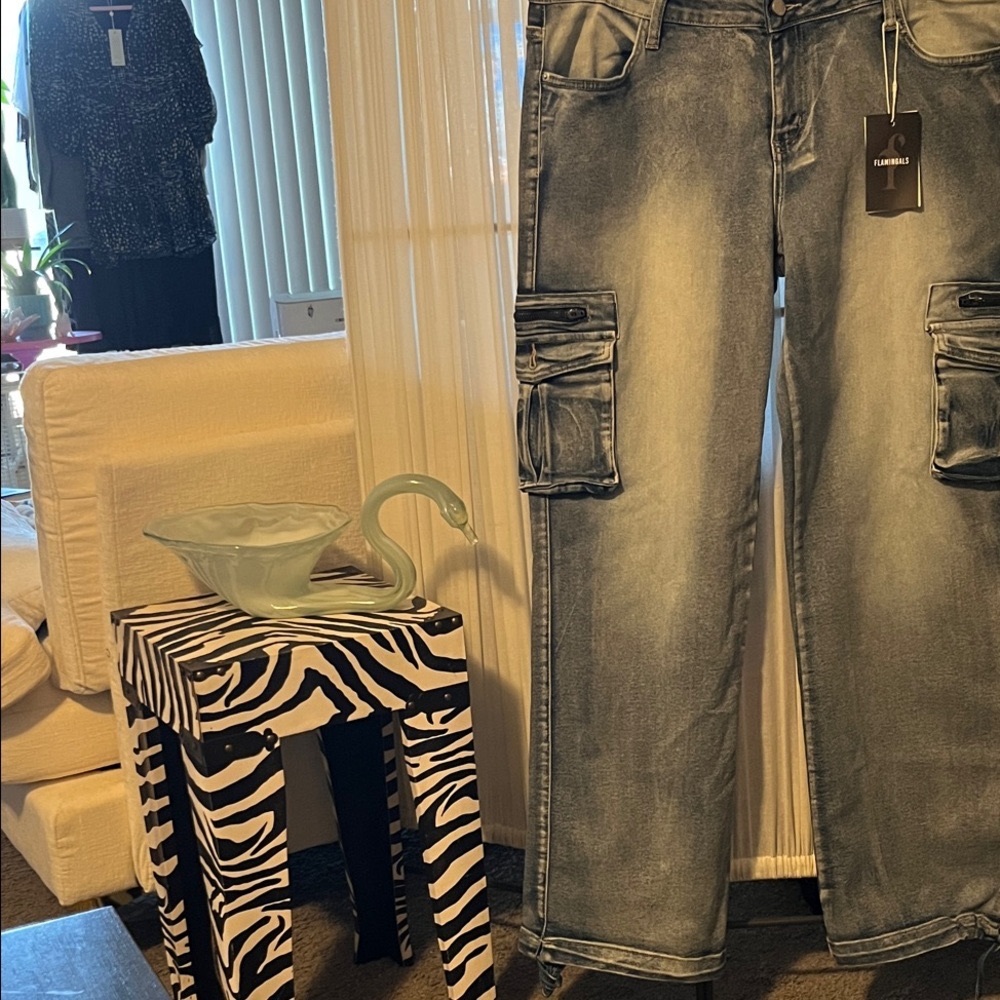 Wide Leg Jeans in Washed Blue